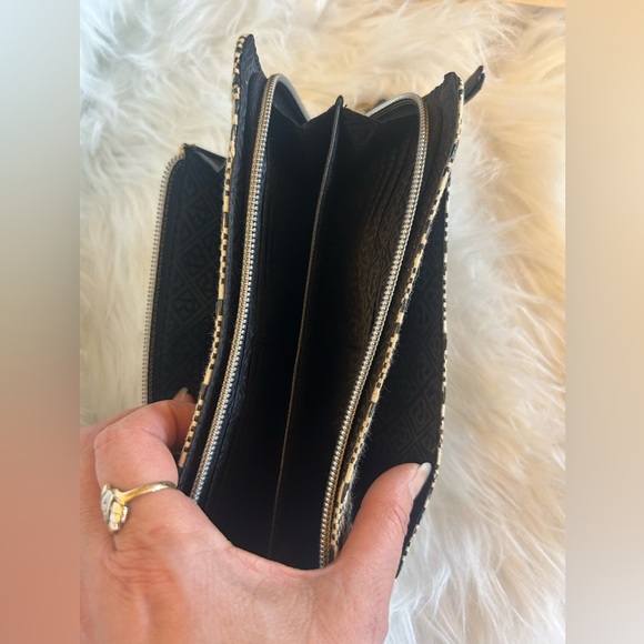 Relic by Fossil Black and white Patterned wallet with zipper. NWOT S - Picture 8 of 10